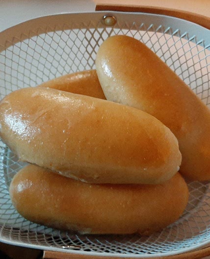 Hot dog buns