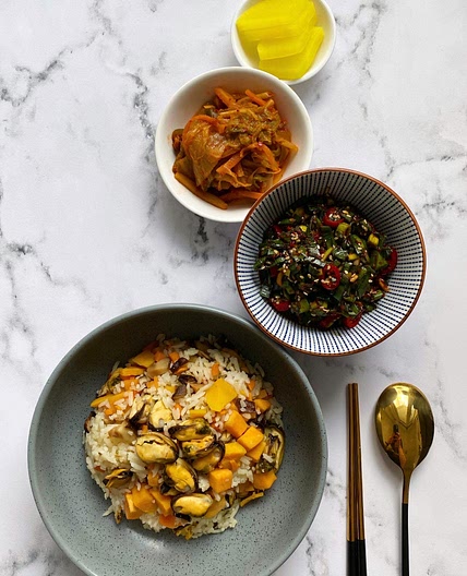 Baek Jong-Won's mussel rice + Leek rice (백종원의 홍합밥+부추 간장 양념장)