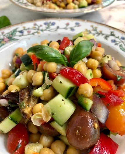 Mediterranean Chickpea Salad