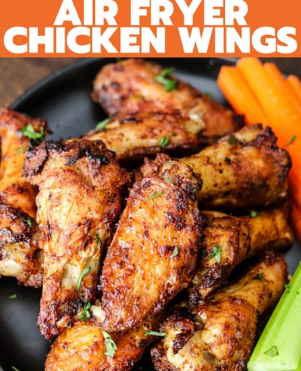 Air Fryer Chicken Wings (super crunchy! So yummy) 