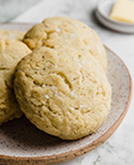 AIP Garlic & Herb Dinner Rolls
