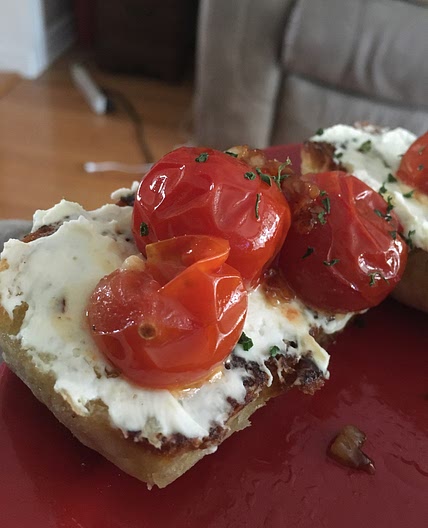 Open Faced Tomato Sandwich 