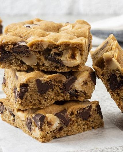 Original NESTLÉ® TOLL HOUSE® Chocolate Chip Pan Cookie Bars