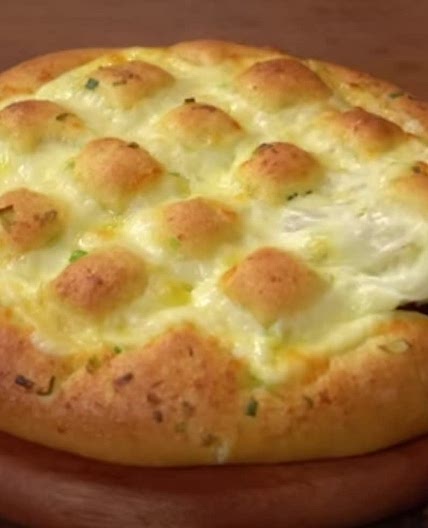Korean Garlic Cheesy Bread