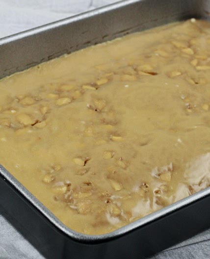 Caramel Apple Cake