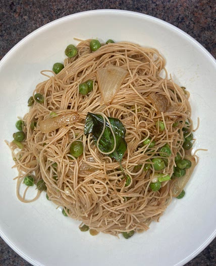 Soy Sauce & Sriracha Noodles w Onion, Peas & Thai Basil