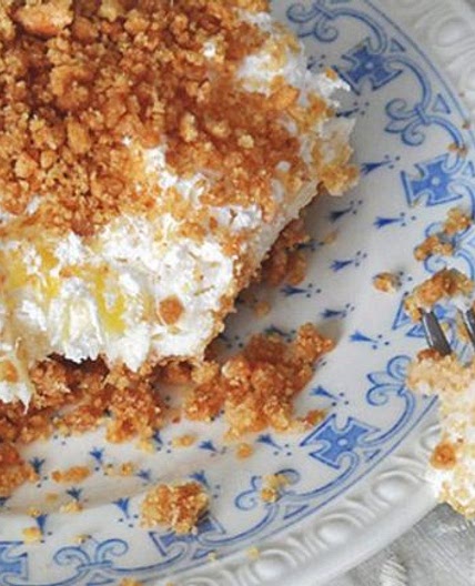DELIGHTFULLY DREAMY PINEAPPLE DREAM DESSERT