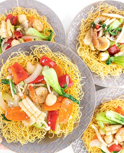 Seafood Bird Nest (Crispy Fried Egg Noodles with Shrimp & Calamari, Scallop and Vegetables | Mì Xào Giòn Hải Sản) — Vietnamese Home Cooking Recipes