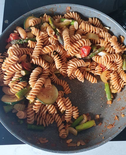 Asparagus pasta plant jammer