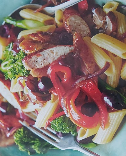 SAUSAGE AND MUSHROOM PENNE PASTA