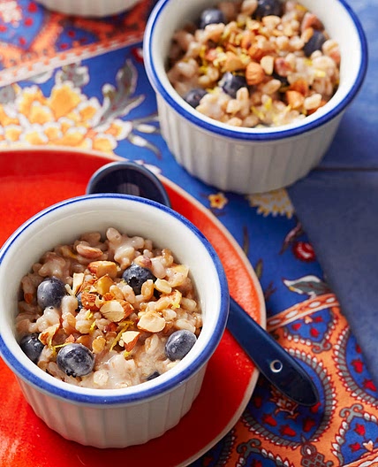 Farro, Almond & Blueberry Breakfast Cereal