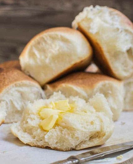 Soft Sourdough Dinner Rolls