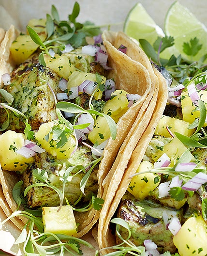 Tacos de pescado estilo thai
