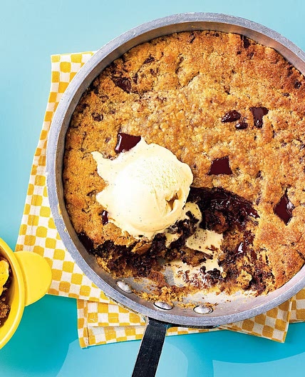 Giant Peanut Butter and Chocolate Cookie