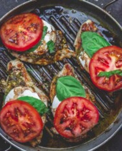 Easy Caprese Chicken