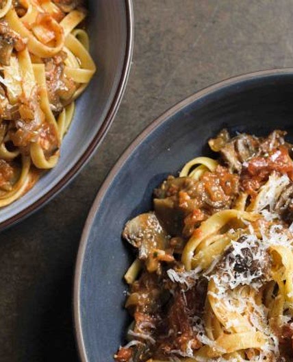 Fettuccine with Mushroom and Tomato Ragù