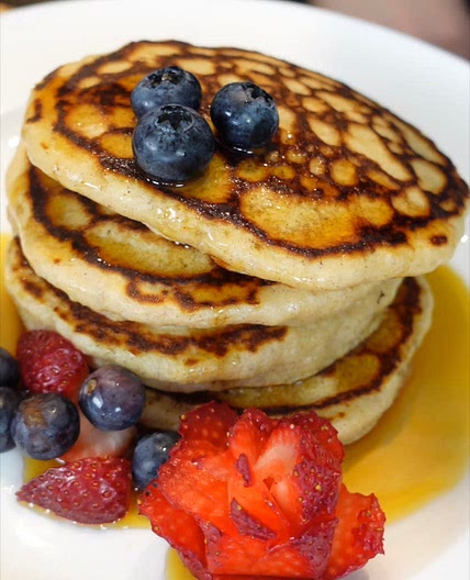 The EugeFood's Ultimate Buttermilk Pancakes