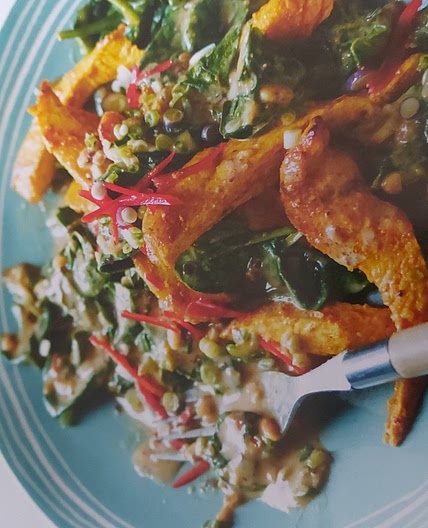 TURMERIC CHICKEN WITH SPINACH SATAY