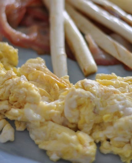 Uova strapazzate (scramble eggs)