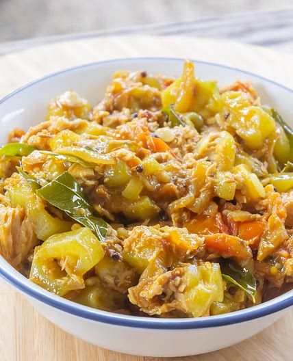 Toroi Tuna - Fiji Style - Ridged Luffa & Tinned Tuna Curry