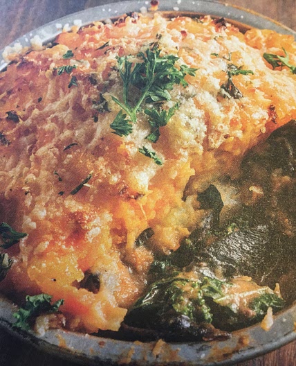 CREAMY TOMATO, MUSHROOM, KALE & BLACK BEAN SHEPHERD'S PIE