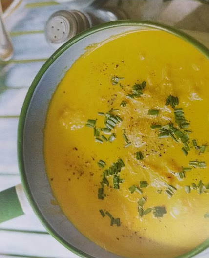 Curried carrot & butter bean soup