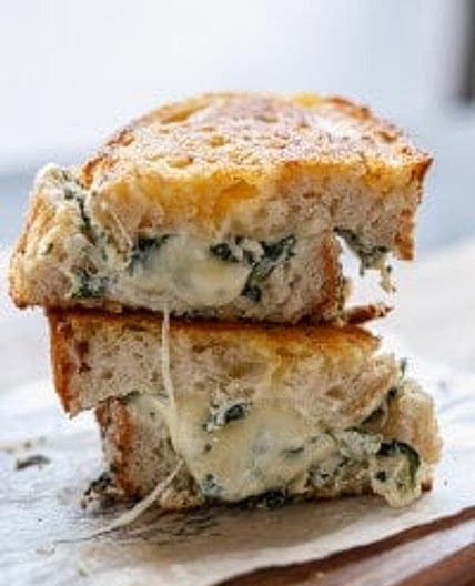 Spinach and Ricotta Grilled Cheese