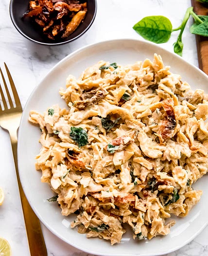Hummus Pasta
