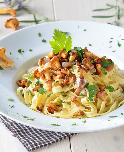 Shallot Pasta with Chanterelle Mushrooms