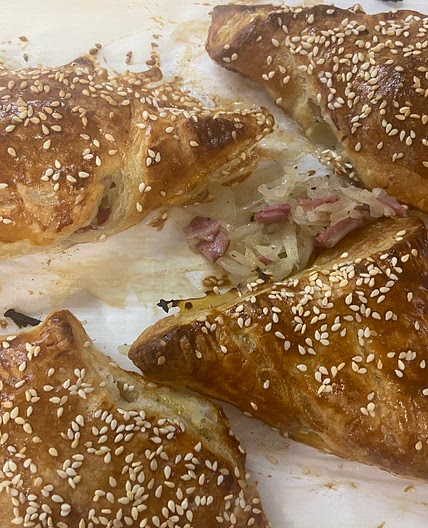 Pastrami knishes