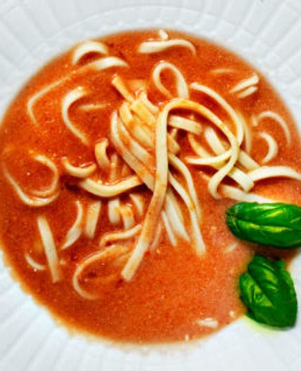 Zupa Pomidorowa: Polish Tomato Soup with Egg Noodles