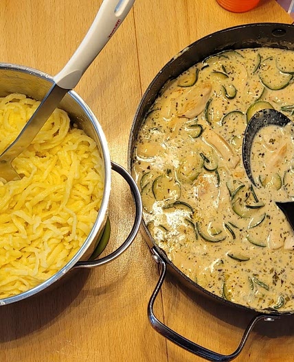 Zucchini Geschnetzeltes mit Kräutern der Provence
