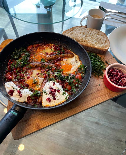 Harissa shakshuka with pomegranate 