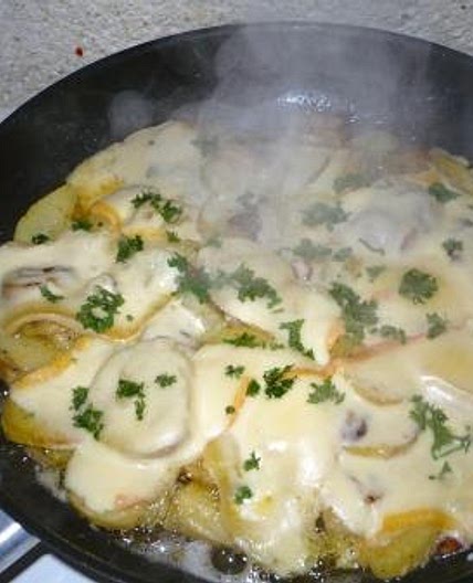 Raclette in the pan
