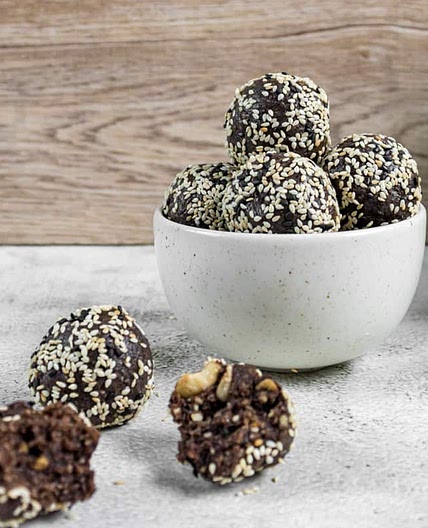 Chocolate Bliss Balls - Coconut & Black Sesame