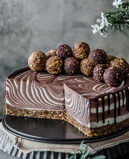 Vegan Zebra Ice Cream Cake