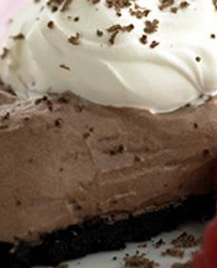 Skinny Triple Chocolate Pie