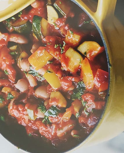 Veggie Mixed Bean Chilli with Guacamole