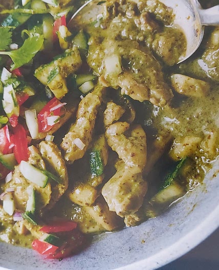 Green Chicken Masala Curry with Kachumber Salad