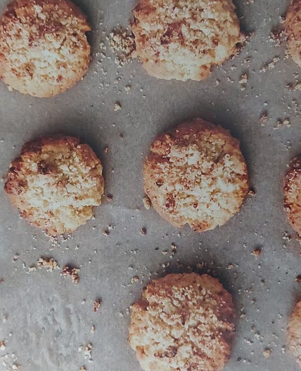 APPLE CRUMBLE COOKIES