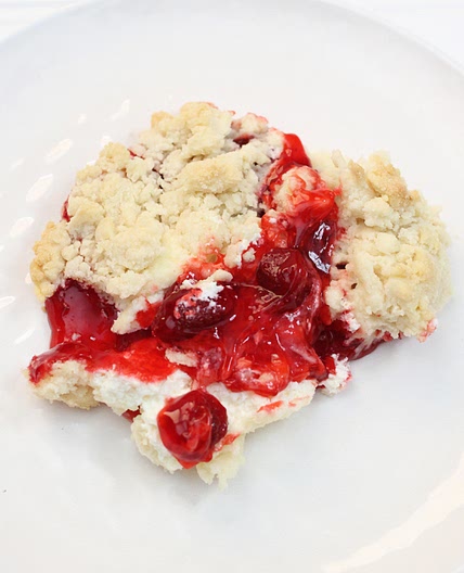 Strawberry Cheesecake Dump Cake