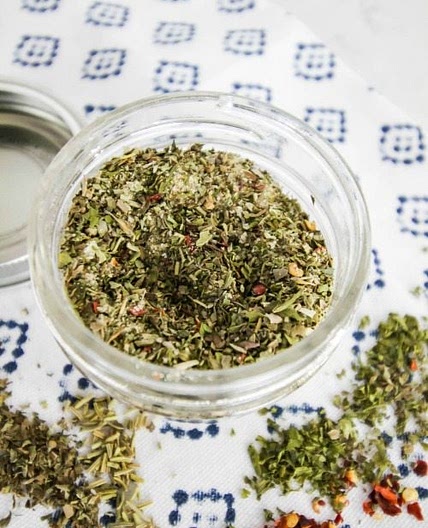 Homemade Italian Seasoning Recipe - The Creek Line House