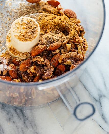 Cookie and Kate's Easy Dukkah (with a few jillian tweaks)
