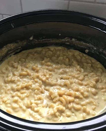 Slow cooker Mac and Cheese