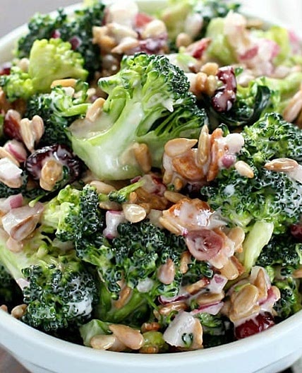 Salade de brocoli crémeuse