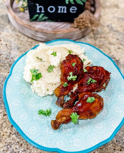 Slow Cooker BBQ Chicken Legs