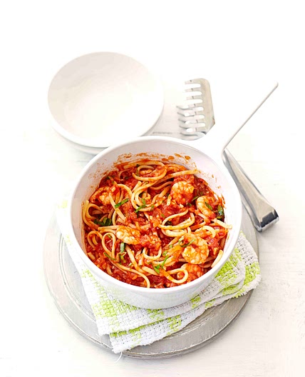 Spicy prawn linguine