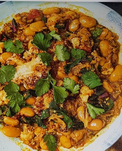 CAULIFLOWER, BUTTER BEAN & CHARD DAHL