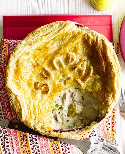 Chicken and leek puff pie