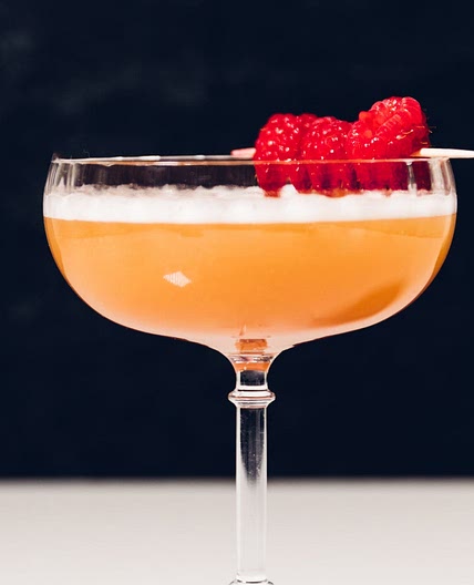 How to Make a French Martini - The Infatuation